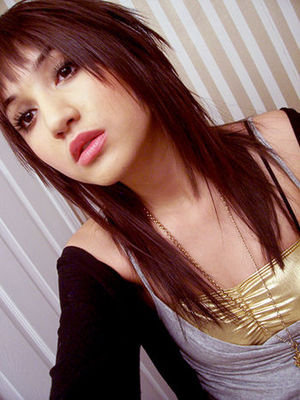 emo girl hairstyle pictures. Hairstyle Emo 2011