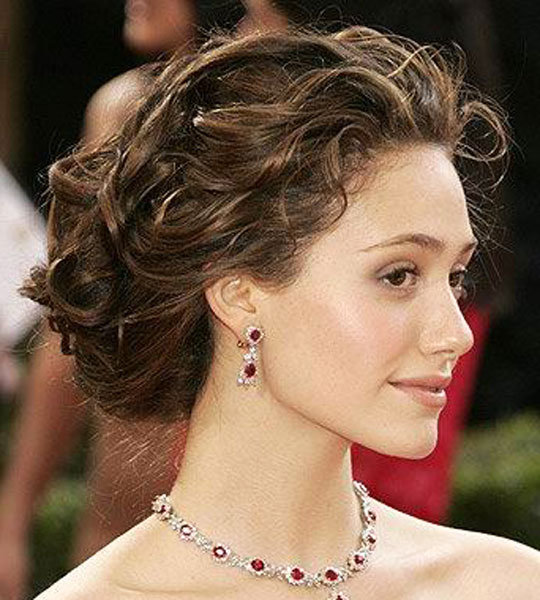 buns hairstyle. Image of Bun Hairstyles For